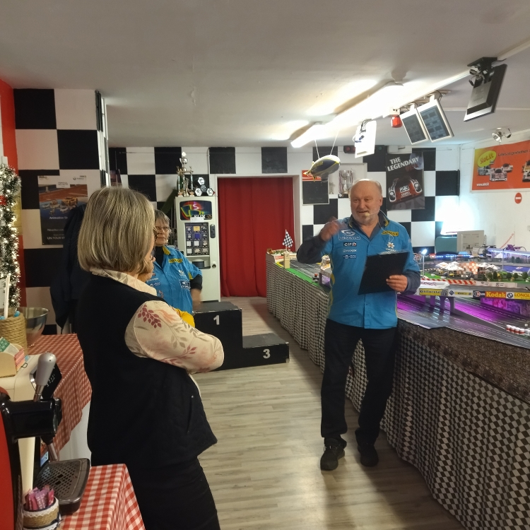 Slot racing, la reprise. 2 1772396672841