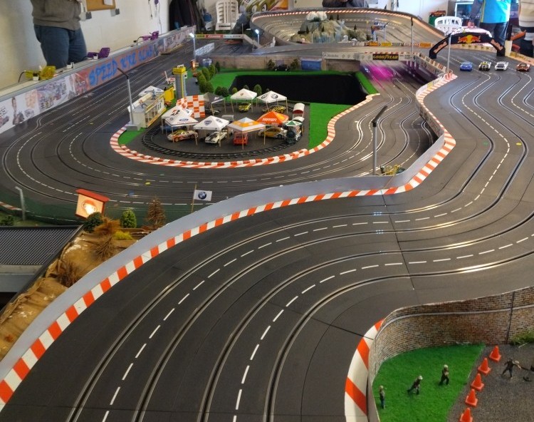 Slot racing, la reprise. 1 mise